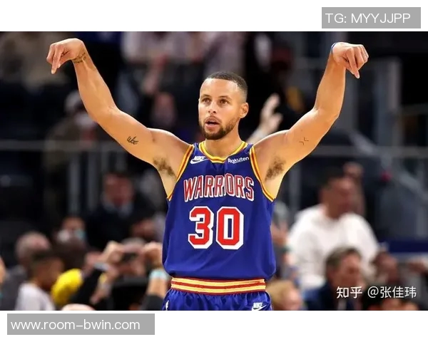 张佳玮分析勇士战术库里与巴特勒传切配合不依赖持球进攻