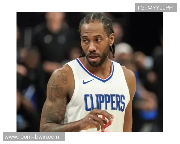 独行侠寻求浓眉交易机会伤病隐患与续约压力交织前景复杂 独行侠寻求浓眉交易机会伤病隐患与续约压力交织前景复杂